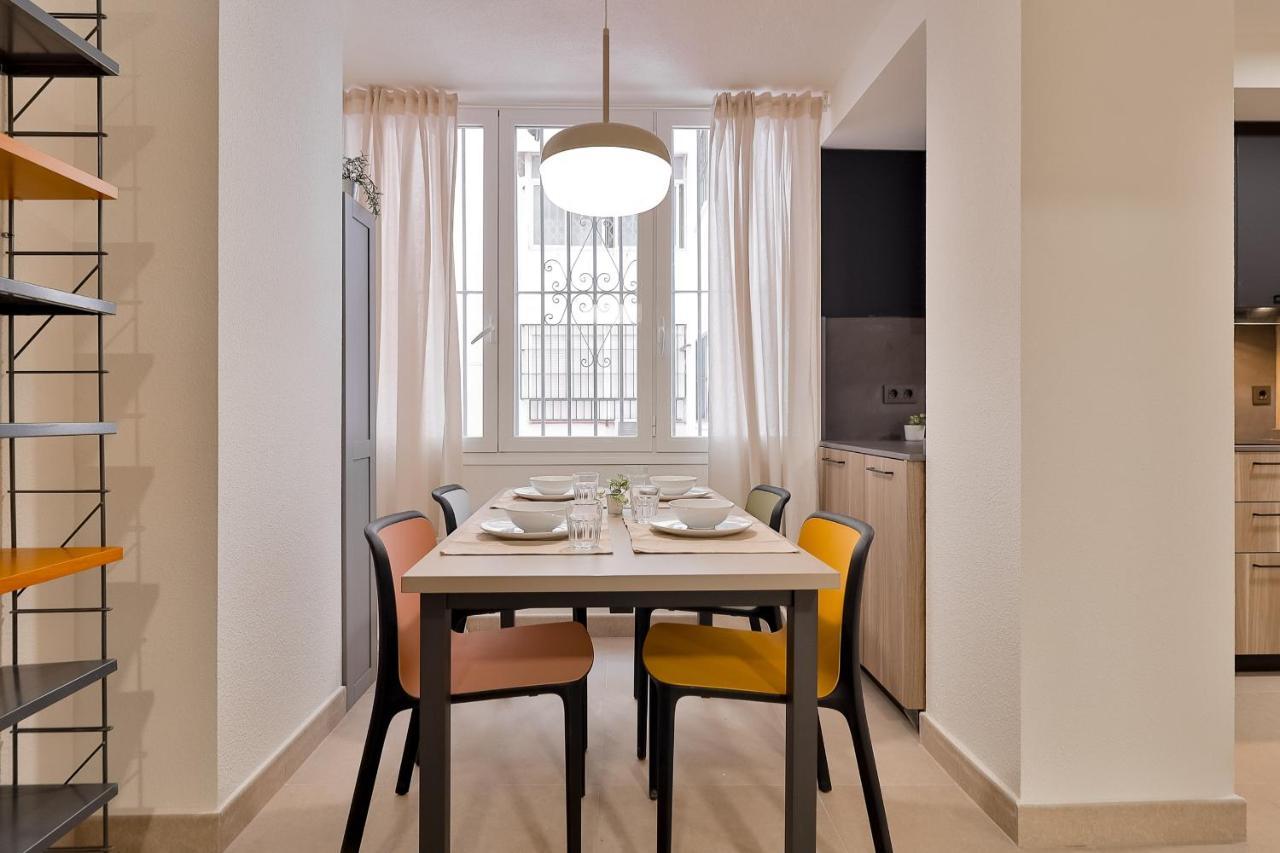 Apartament C23 Lovely 4 Bedroom Close To Maria Zambrano