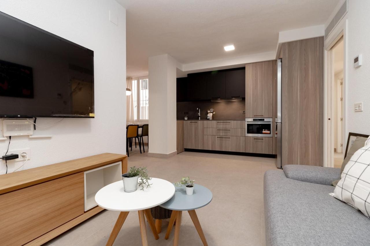 C23 Lovely 4 Bedroom Close To Maria Zambrano Apartament *
